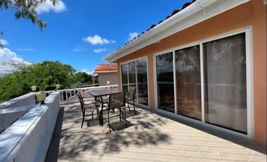 Venta de Casa vacía en Altos de Panamá en Ancón