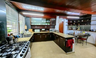 Venta de terreno con casa en Obarrio RB