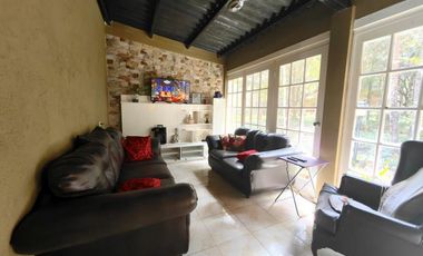 Venta de casa con terreno en Altos de Cerro Azul RB