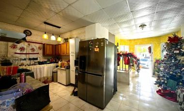 Venta de casa con terreno en Altos de Cerro Azul RB