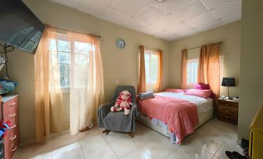 Venta de casa con terreno en Altos de Cerro Azul RB