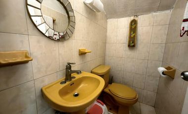 Venta de casa con terreno en Altos de Cerro Azul RB