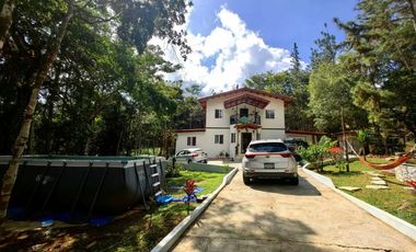 Venta de casa con terreno en Altos de Cerro Azul RB