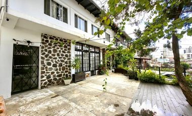 Venta de terreno con casa comercial en San Francisco RB