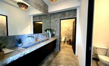 Venta de terreno con casa comercial en San Francisco RB