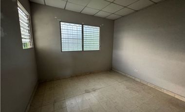 Venta de Casa en Parque Lefevre