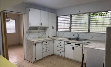 Venta de Casa en Parque Lefevre