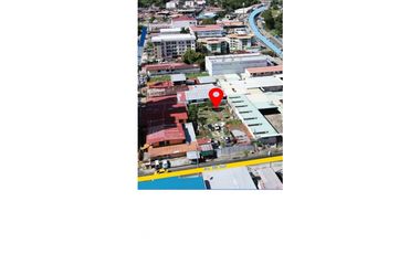 Venta o alquiler de terreno en Parque Lefevre