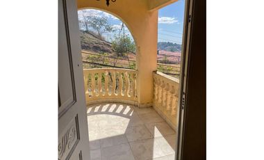 Se vende casa en Residencial El Doral, Altos del Bosque