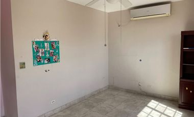 Se vende casa en Residencial El Doral, Altos del Bosque