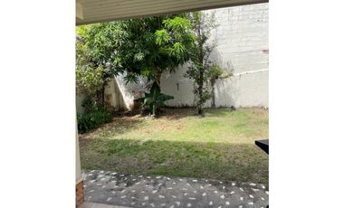 Se vende casa en Residencial El Doral, Altos del Bosque