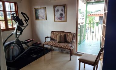 Se Vende Casa Unifamiliar de 4 Recámaras en Hato Pintado