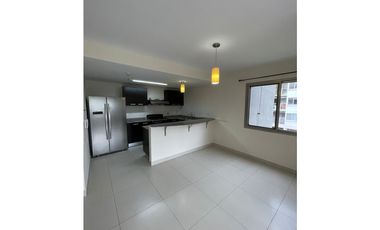 APARTAMENTO PARA ALQUILER EN PANAM PACFICO PH MIDRISE-WOODLANDS