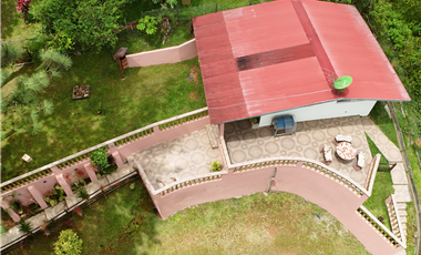 Se Vende - Alquila Casa en Altos de Cerro Azul