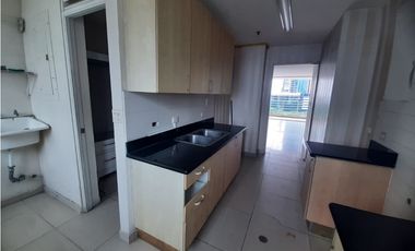 VENTA DE APARTAMENTO DE PH SEVILLA TORRE 1000