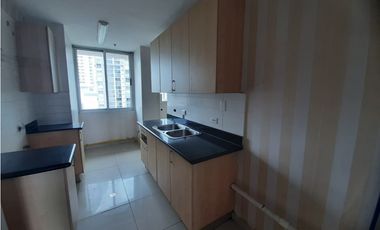 VENTA DE APARTAMENTO DE PH SEVILLA TORRE 1000