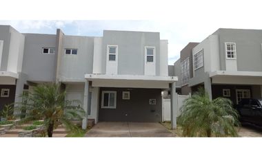 CASA 202.50 M2 - URBANIZACIÓN PH VICTORIA - BRISAS DEL GOLF NORTE