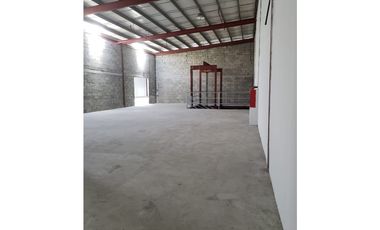 Bodega Parque Industrial en Costa del Este (ID 12422)