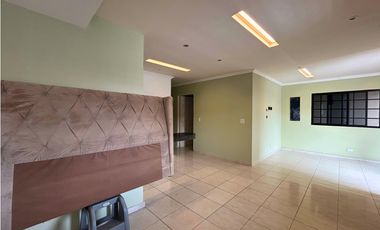 Casa de 148m2 en venta en Villa Lucre. 26-1089.