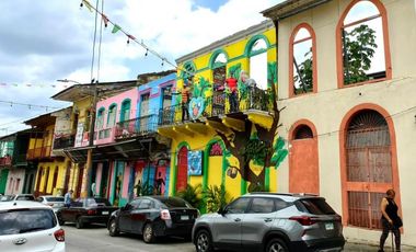 Venta de terreno con fachada en Casco Viejo - Casa Gloria RB