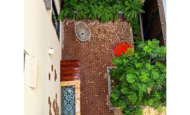 Venta de apartamento en PH Los Portales, Casco Antiguo