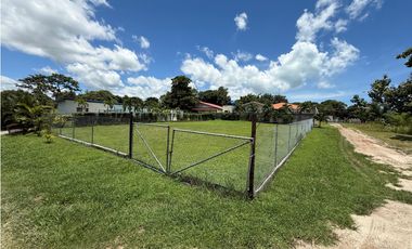 GANGA: TERRENO DE 600 M2 EN ESQUINA EN CORONADO!