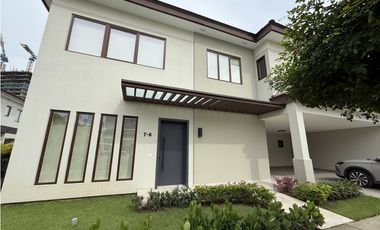 Alquiler de Casa en The Woods, Santa Maria