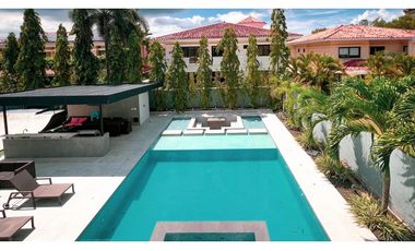 VENTA DE RESIDENCIA DE LUJO EN COSTA DEL ESTE -S.G.