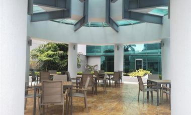 Venta de apartamento en PH Ocean One en Costa del Este.