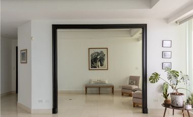Venta de apartamento en PH Ocean One en Costa del Este.