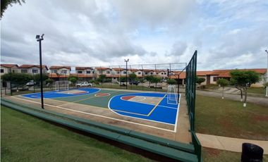 VENTA DE CASA EN PH LAS ARBOLEDAS CHORRERA