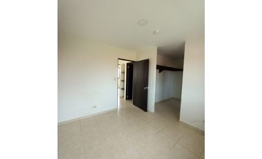VENTA DE CASA EN PH LAS ARBOLEDAS CHORRERA