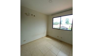 VENTA DE CASA EN  RESIDENCIAL LA ARBOLEDA - LA CHORRERA