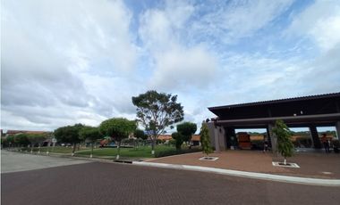 VENTA DE CASA EN PH LAS ARBOLEDAS CHORRERA