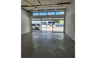 Local de 135 m² en alquiler – Plaza en La Cresta