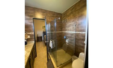 Venta de Casa en Residencial Las Colinas, San Carlitos,David Chiriquí