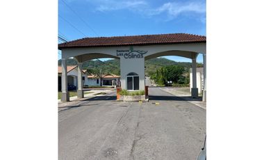 Venta de Casa en Residencial Las Colinas, San Carlitos,David Chiriquí