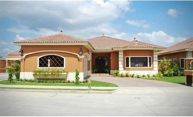 Casa en venta en Costa Sur (ID 10862)