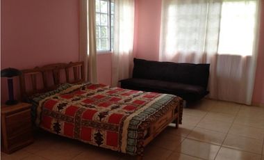 ALQUILER CASA DUPLEX AMOBLADA COLON