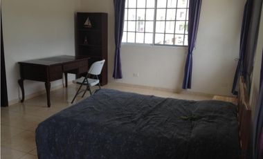 ALQUILER CASA DUPLEX AMOBLADA COLON