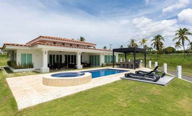 Venta casa en Vistamar Golf Beach & Marina