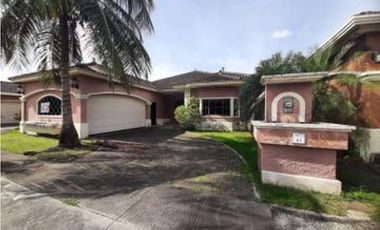 VENTA DE CASA EN  SUNSET COAST - COSTA SUR