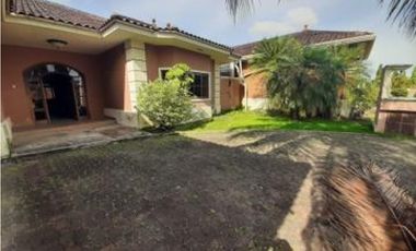 VENTA DE CASA EN  SUNSET COAST - COSTA SUR