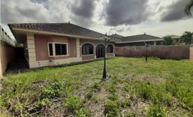 VENTA DE CASA EN  SUNSET COAST - COSTA SUR