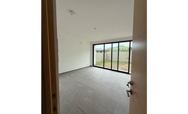 CASAS A LA VENTA EN ALTOS DE PANAM