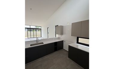 CASAS A LA VENTA EN ALTOS DE PANAM