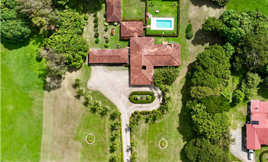 Se Vende Casa en Miraflores, Penonomé