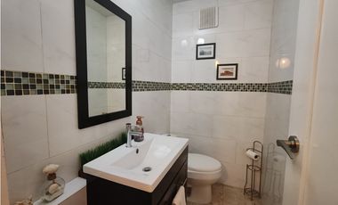 SE ALQUILA APARTAMENTO EN MARBELLA CON VISTA AL MAR