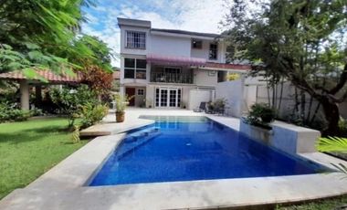 SE VENDE CASA REMODELADA EN ALBROOK