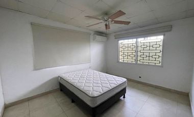 Venta de casa con apartamento anexo en Betania, Panamá RB